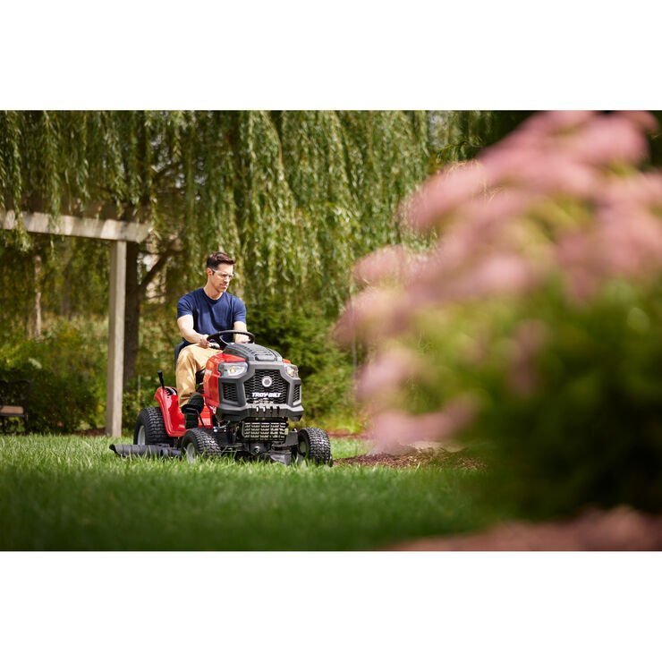 Troy-Bilt Bronco 46″ Gas Riding Lawn Mower with 547cc Engine and AutoDrive Transmission