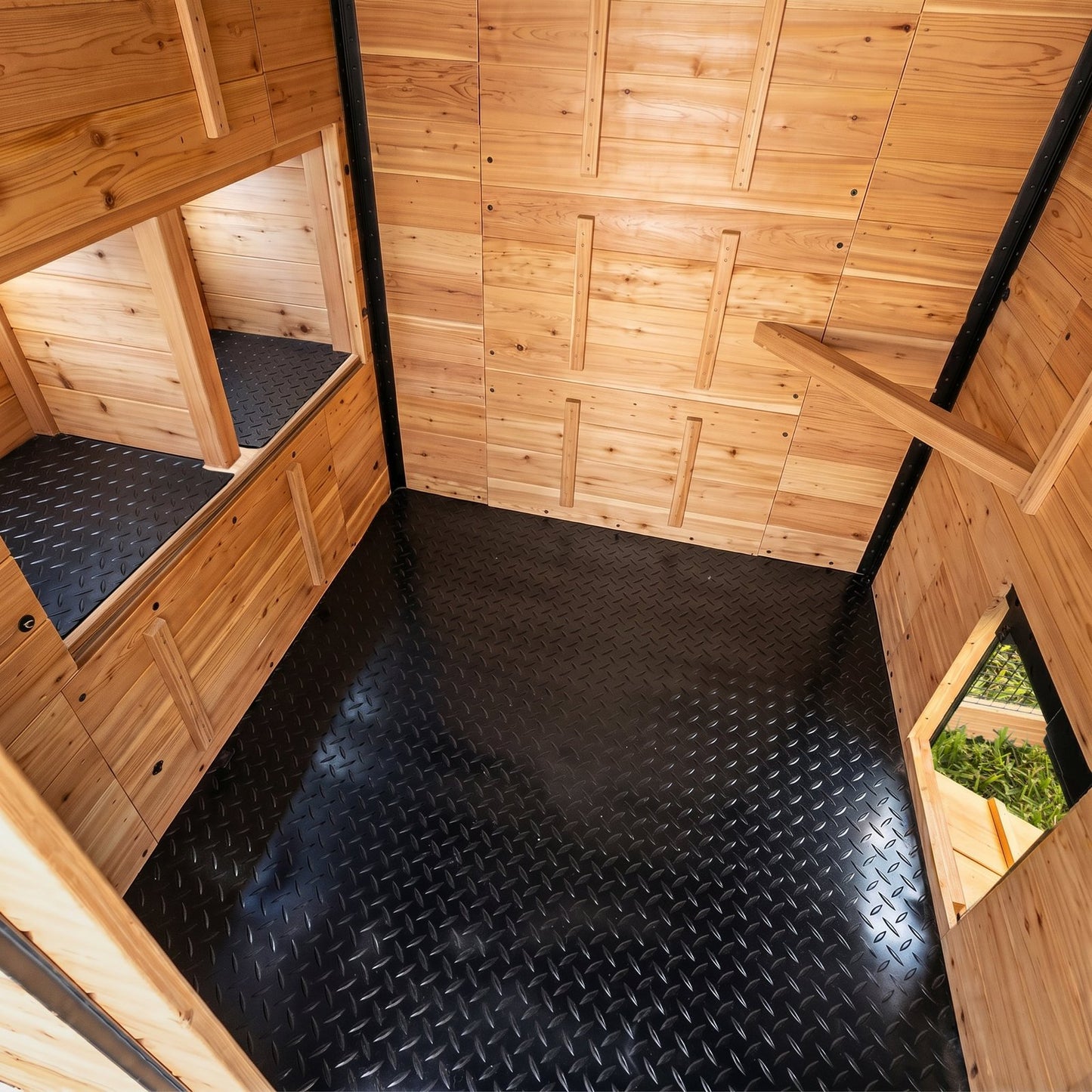 Sweetwater Chicken Coop – Brown