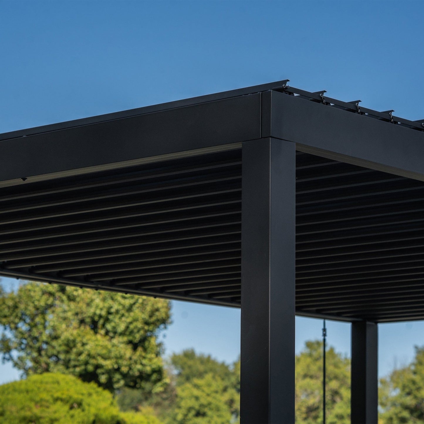 10×10 Sarasota Steel Louvered Pergola