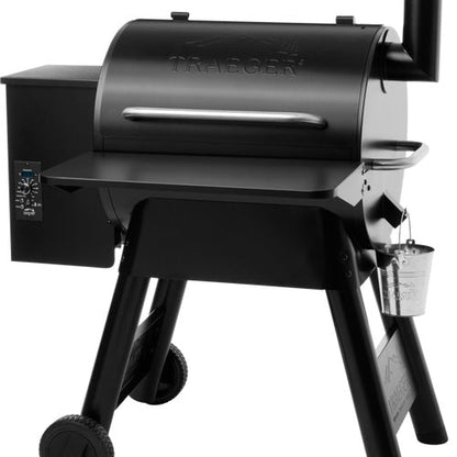 Traeger Ridgeland 572 Pellet Grill 572 Sq. In. Cooking Space Black TFB57QLF